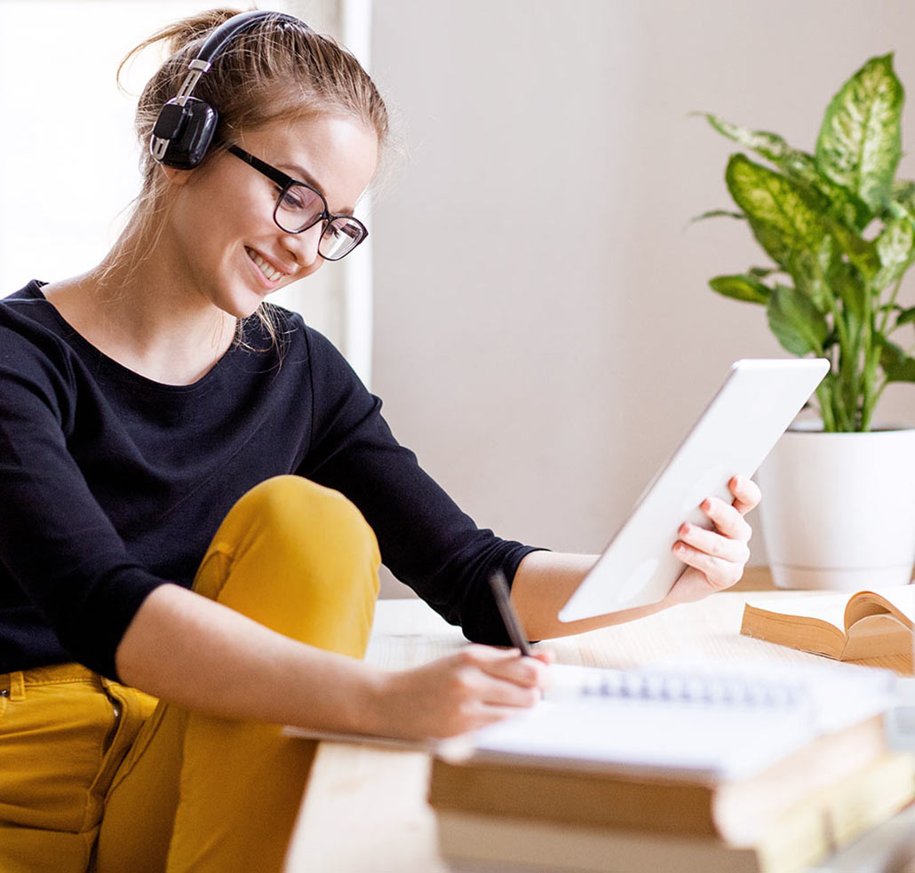 Girl reading0
